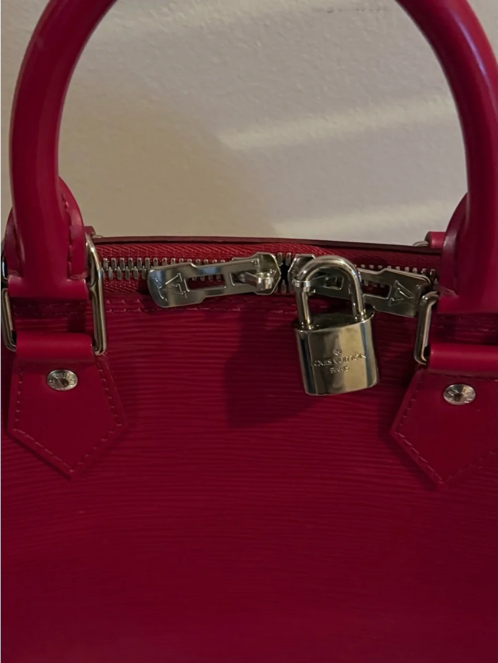 Louis Vuitton Alma PM Epi Leather Top Handle Bag in Deep fuschia - w/receipt